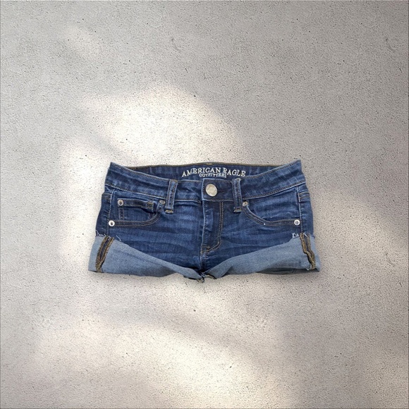 American Eagle Outfitters Low Rise Micro Denim Shorts - Picture 2 of 3
